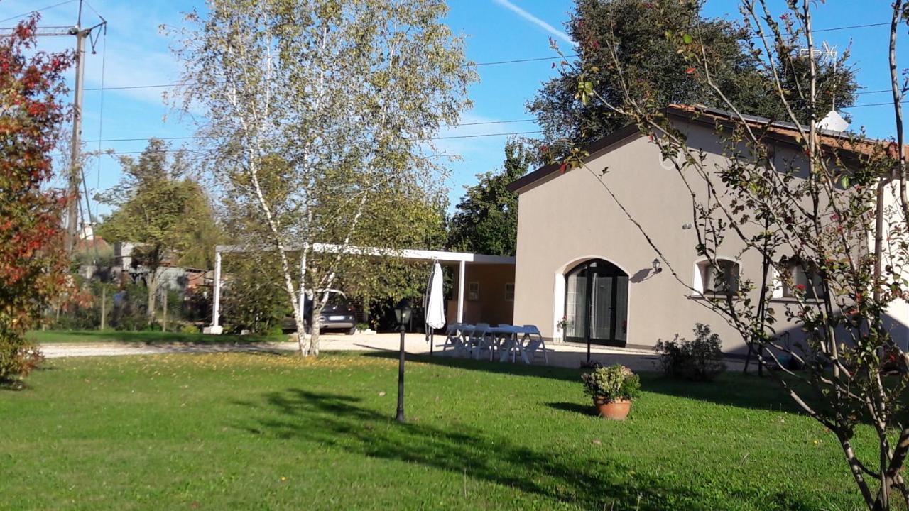 Casa Vacanza E Per Lavoro Tessyhouse Спинея Екстериор снимка